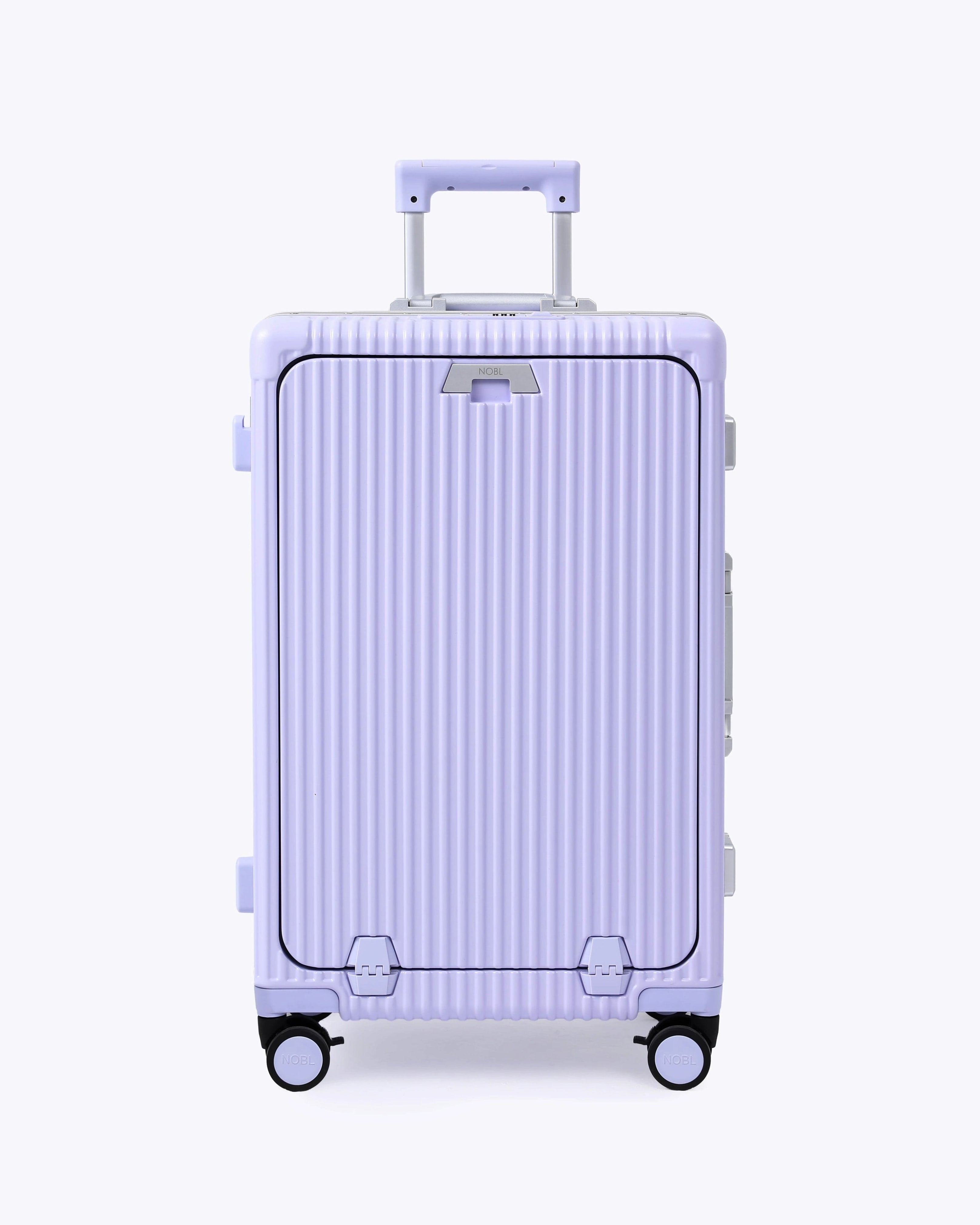 Check-In Medium: All-In-One 24" — Voyager Elite